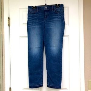 White House Black Market The Slim Ankle Classic Rise Jeans-Size 2